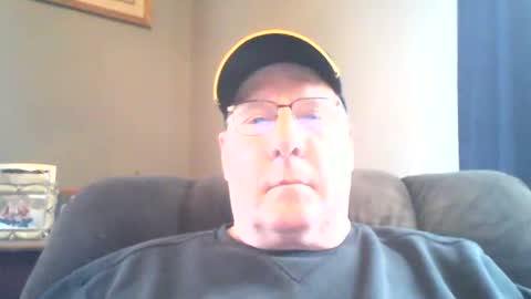 Snapshot of stew1014 chatting on 03/07/26, 04:59 bobby online show from 03/07/26, 04:59