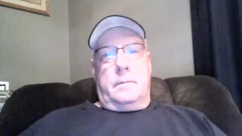 Snapshot of stew1014 chatting on 03/21/26, 11:04 bobby online show from 03/21/26, 11:04