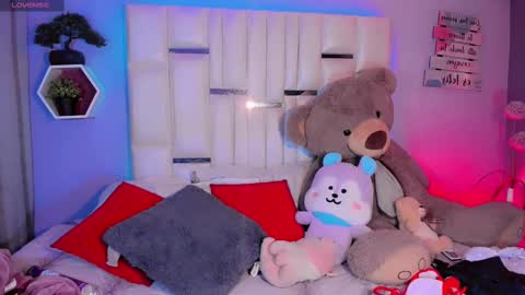 Snapshot of steyseequeen chatting on 11/14/25, 08:24 Steisee Reyes online show from 11/14/25, 08:24