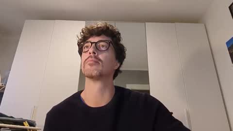 Snapshot of sti270452 chatting on 10/29/25, 02:41 Jenk online show from 10/29/25, 02:41