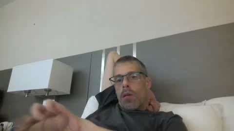 stickymouse45 online show from 04/01/26, 08:37