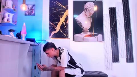 Stiven  brendan online show from 02/20/25, 08:50