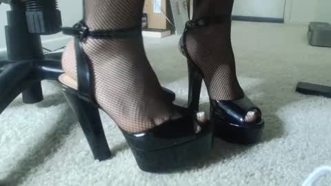 StilettoDoll online show from 10/22/25, 10:37