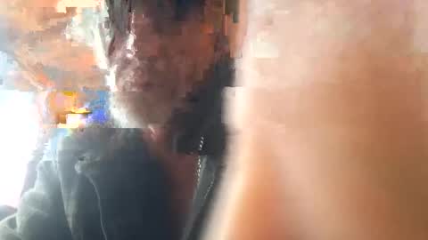 Snapshot of stirlingfirewood chatting on 10/26/25, 04:46 stirlingfirewood online show from 10/26/25, 04:46