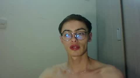 Snapshot of stiv_grant chatting on 09/23/25, 03:09 stiv_grant online show from 09/23/25, 03:09