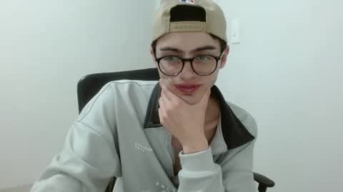 stiv_grant online show from 05/06/26, 01:14