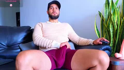 Snapshot of stiven_montiel chatting on 10/05/25, 03:10 Stiven Montiel online show from 10/05/25, 03:10