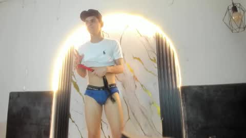 friends online show from 02/21/26, 04:35