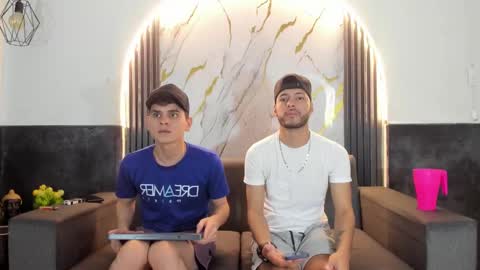 friends online show from 02/26/26, 05:06