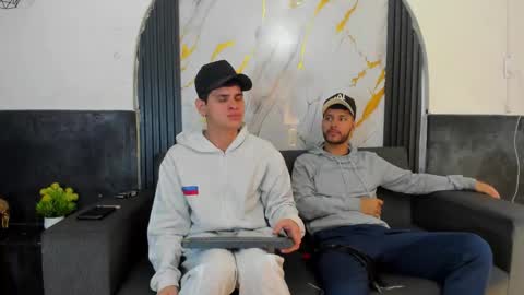 friends online show from 02/27/26, 05:07