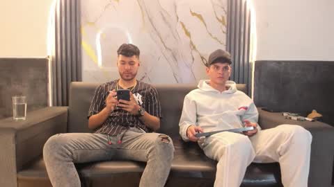 friends online show from 03/14/26, 05:13