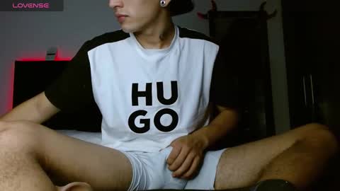 Snapshot of stivent777 chatting on 02/20/25, 05:01 stiven tellez online show from 02/20/25, 05:01