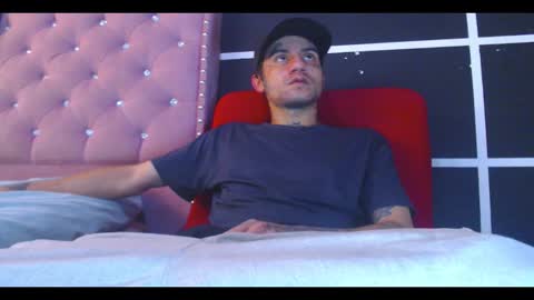 Snapshot of stivenunivers996 chatting on 11/05/25, 01:22 stiven online show from 11/05/25, 01:22