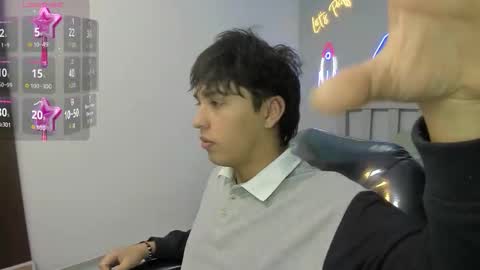 Stiwen online show from 12/17/25, 07:31