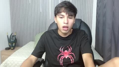 Snapshot of stiwentwink chatting on 04/04/26, 01:30 Stiwen online show from 04/04/26, 01:30