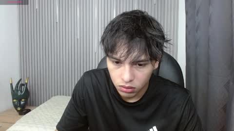 Snapshot of stiwentwink chatting on 04/05/26, 12:57 Stiwen online show from 04/05/26, 12:57