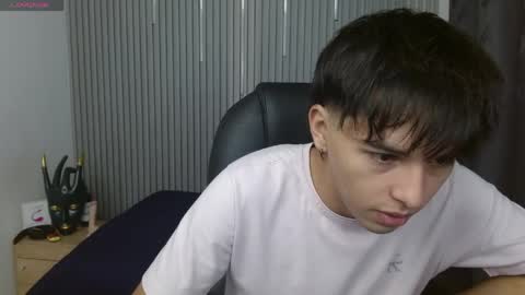 Snapshot of stiwentwink chatting on 04/16/26, 03:13 Stiwen online show from 04/16/26, 03:13