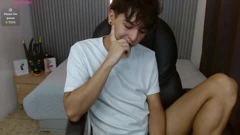 Snapshot of stiwentwink chatting on 05/04/26, 02:46 Stiwen online show from 05/04/26, 02:46