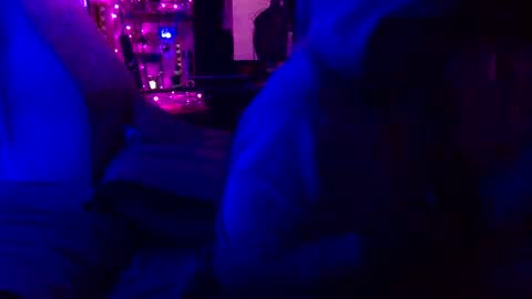 Snapshot of stl_puhcz_glob3r chatting on 11/18/25, 09:03 stl_puhcz_glob3r online show from 11/18/25, 09:03