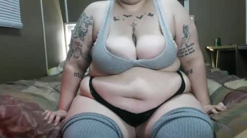 Snapshot of stonedbbw01 chatting on 07/13/26, 04:15 stonedbbw01 online show from 07/13/26, 04:15