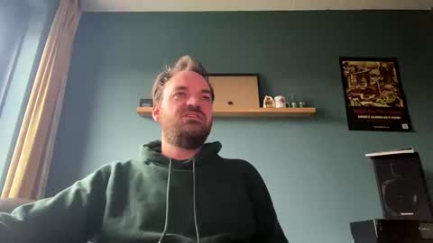 Snapshot of stonednboner chatting on 12/23/25, 10:35 Stonerboner online show from 12/23/25, 10:35