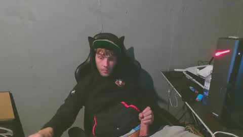 stonedpanda77 online show from 12/17/24, 05:40