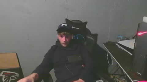 stonedpanda77 online show from 01/04/25, 03:40