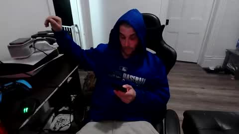 stonedpanda77 online show from 05/11/26, 12:38