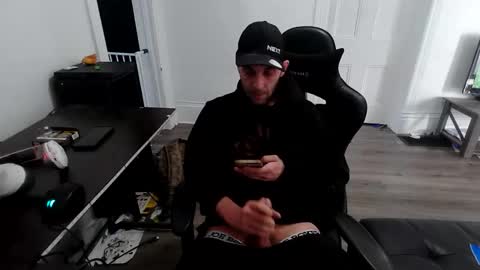 stonedpanda77 online show from 05/12/26, 09:45
