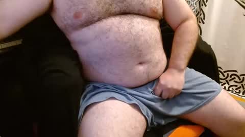 Snapshot of stonerbear42 chatting on 10/29/25, 10:28 Stonerbear42 online show from 10/29/25, 10:28