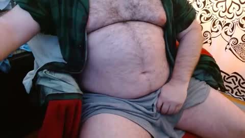 Snapshot of stonerbear42 chatting on 01/15/26, 02:32 Stonerbear42 online show from 01/15/26, 02:32