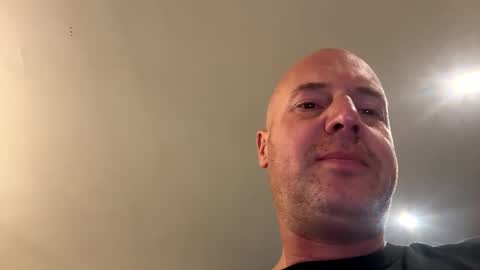 Snapshot of stoodley22 chatting on 12/15/24, 06:04 Stoodley22 online show from 12/15/24, 06:04