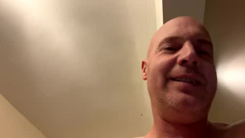 Snapshot of stoodley22 chatting on 01/05/25, 05:41 Stoodley22 online show from 01/05/25, 05:41