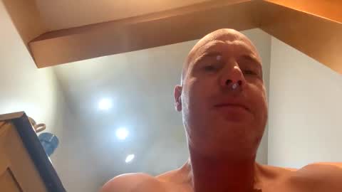 Snapshot of stoodley22 chatting on 10/15/25, 04:56 Stoodley22 online show from 10/15/25, 04:56