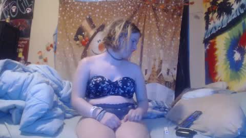 Snapshot of stormalley420 chatting on 12/26/24, 02:22 StormAlley420 online show from 12/26/24, 02:22
