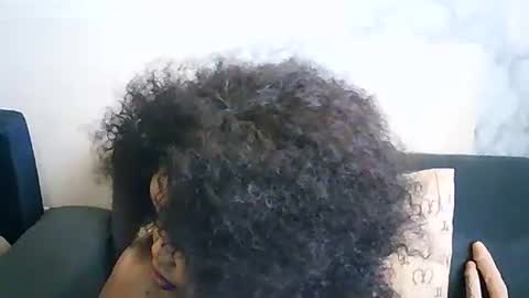 Snapshot of stormie955 chatting on 02/04/25, 10:54 stormie955 online show from 02/04/25, 10:54