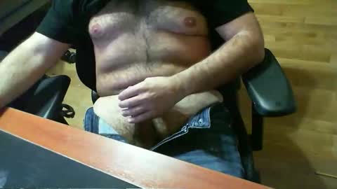 Snapshot of stormrider_80 chatting on 11/21/25, 09:57 stormrider_80 online show from 11/21/25, 09:57