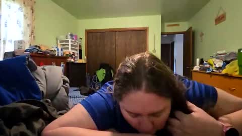 All alone tonight online show from 04/26/26, 02:59