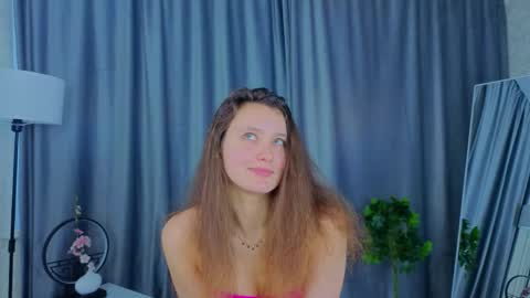 Luna online show from 05/10/26, 06:07