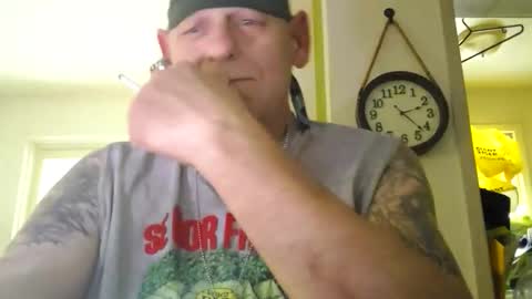 stormynorm14 online show from 12/17/25, 07:20