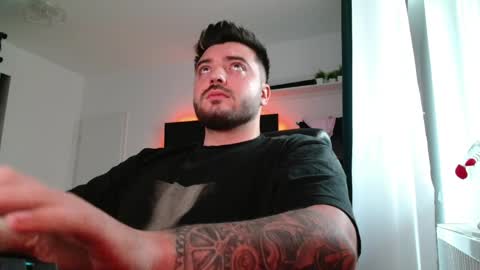 Snapshot of stoulmeu chatting on 03/29/26, 01:11 Jack online show from 03/29/26, 01:11