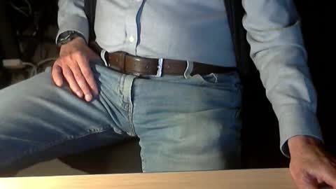 Snapshot of str8_dave chatting on 05/19/26, 08:15 Dave online show from 05/19/26, 08:15