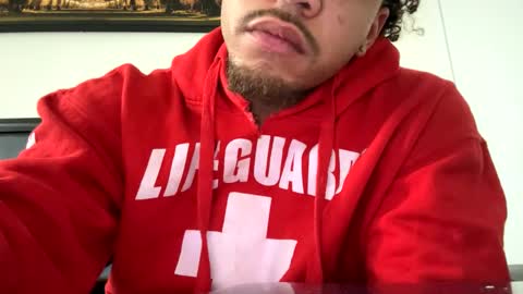 Snapshot of str8dj chatting on 12/31/24, 06:02 Dj online show from 12/31/24, 06:02