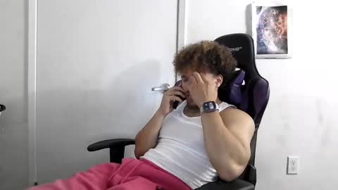 Snapshot of str8dj chatting on 10/03/25, 03:36 Dj online show from 10/03/25, 03:36