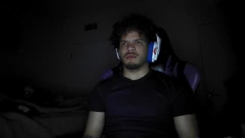 Snapshot of str8dj chatting on 12/23/25, 02:53 Dj online show from 12/23/25, 02:53