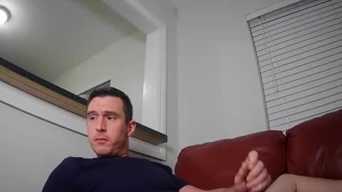 Snapshot of str8stuntcox chatting on 01/03/25, 04:00 Str8StuntCox online show from 01/03/25, 04:00