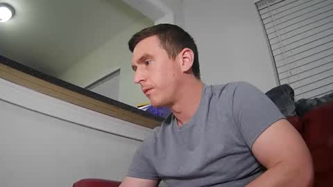 Snapshot of str8stuntcox chatting on 05/05/26, 03:58 Str8StuntCox online show from 05/05/26, 03:58