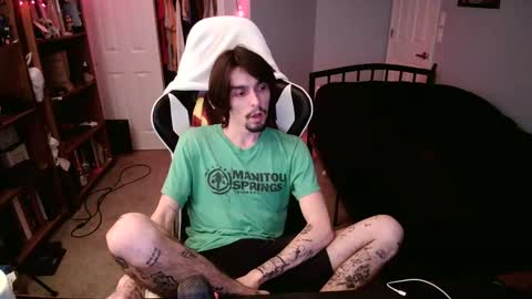 Snapshot of str8whiteboy21 chatting on 12/23/24, 05:39 str8whiteboy21 online show from 12/23/24, 05:39