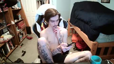 Snapshot of str8whiteboy21 chatting on 02/12/25, 02:32 str8whiteboy21 online show from 02/12/25, 02:32