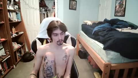 Snapshot of str8whiteboy21 chatting on 03/02/25, 03:27 str8whiteboy21 online show from 03/02/25, 03:27
